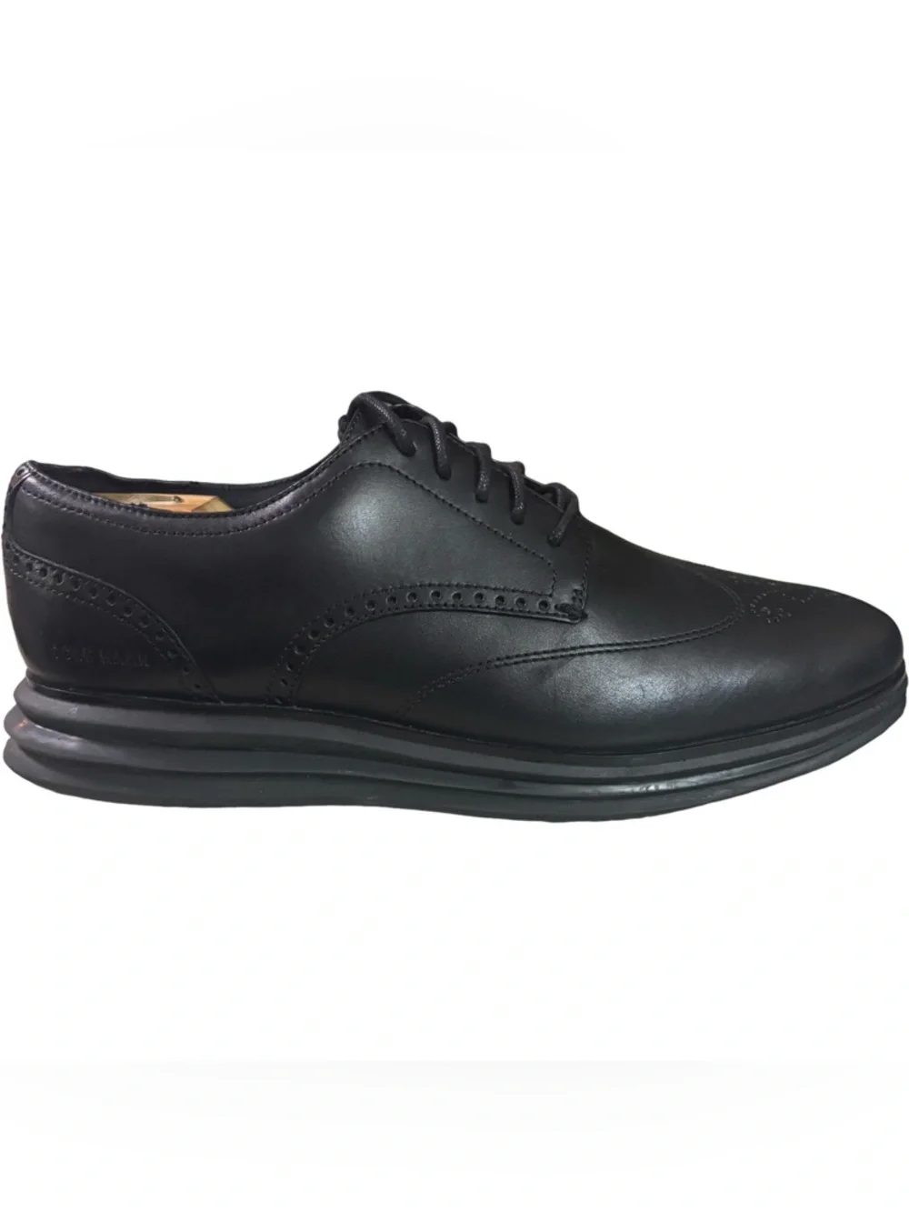 Cole Haan zooming 11
